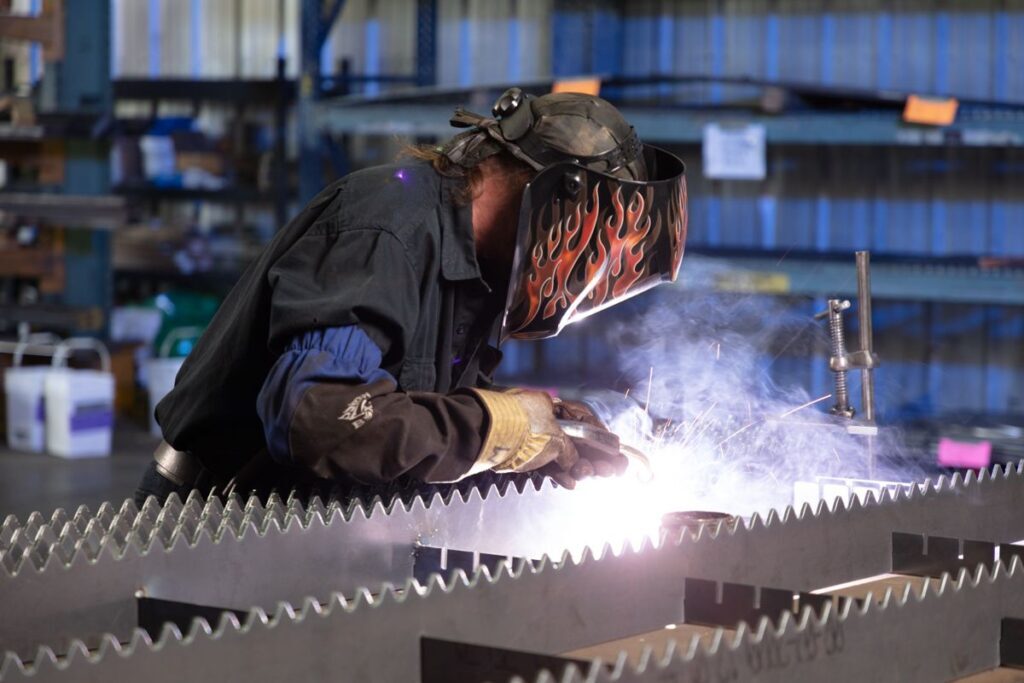 Shaping Heavy Steel Plate with Plasma Steel Cutting Shaping Heavy Steel Plate with Plasma Steel Cutting