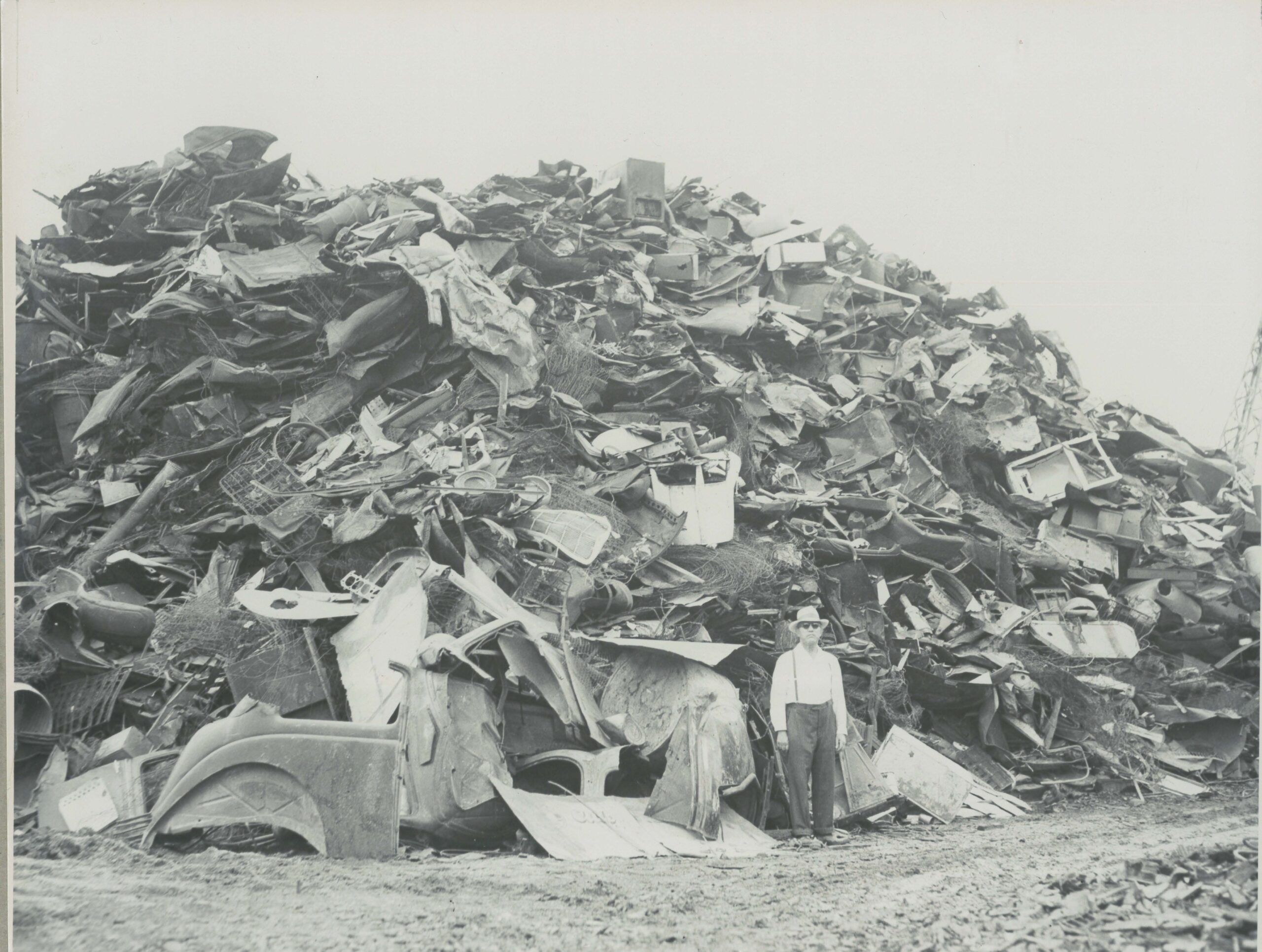 scrapyard-pile-old-photo-pose-3
